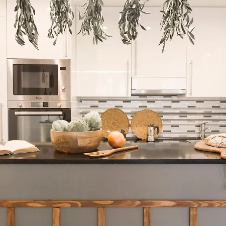 Freila - 2 A Batignolles * Paris